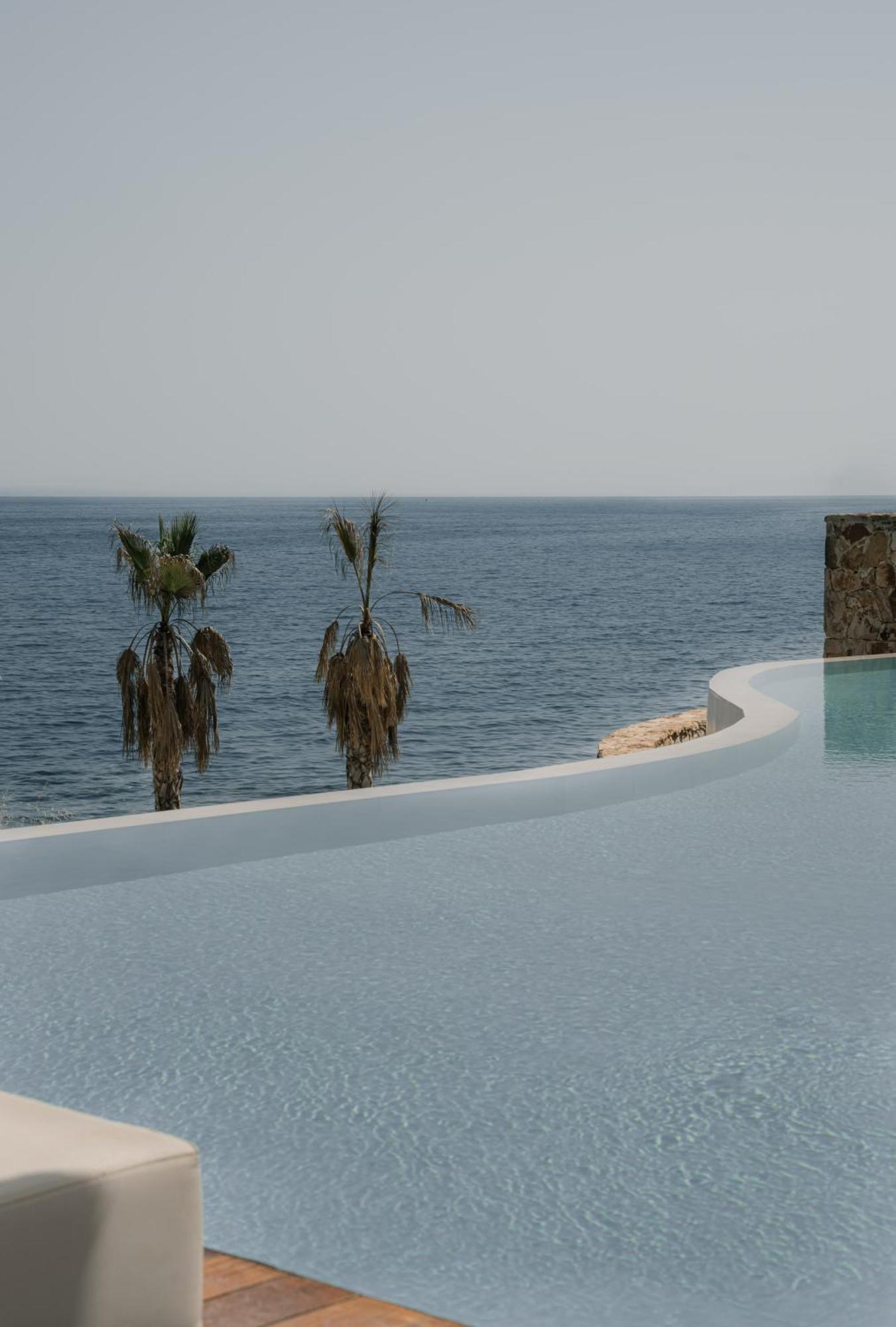Myra Hotel Kavala Exterior photo